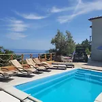 Mit Zwei Schlafzimmer Und Pool Und Jacuzzi Apartament Lovran