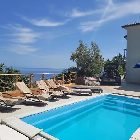 Mit Zwei Schlafzimmer Und Pool Und Jacuzzi Appartement Lovran