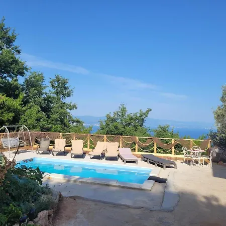 Mit Zwei Schlafzimmer Und Pool Und Jacuzzi Appartement Lovran