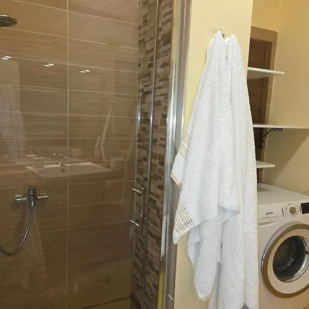 Mit Zwei Schlafzimmer Und Pool Und Jacuzzi Appartement *