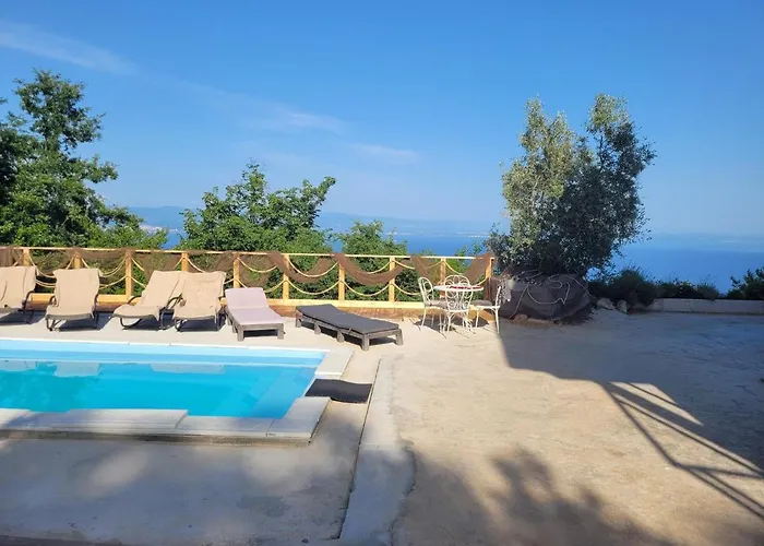Apartament Mit Pool Kroatien Mit Meerblick Und Pool Lovran