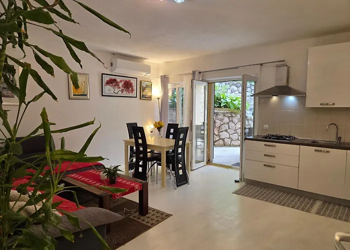 Mit Pool Kroatien Mit Meerblick Und Pool Lovran