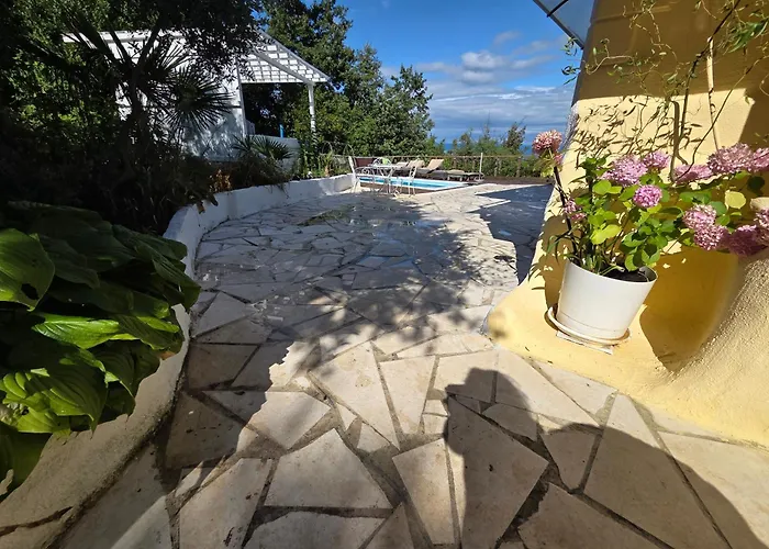 Apartament Mit Pool Kroatien Mit Meerblick Und Pool Lovran