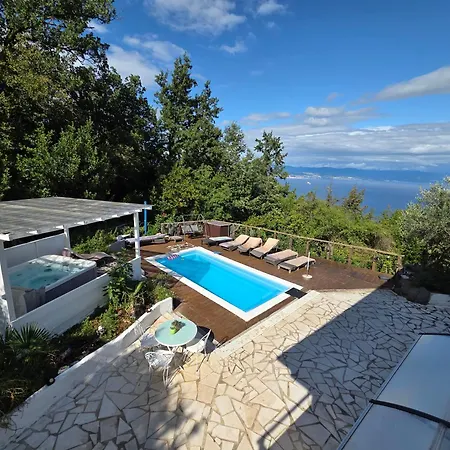 Mit Zwei Schlafzimmer Und Pool Und Jacuzzi Lovran