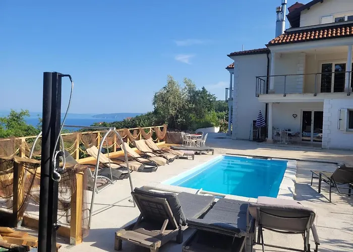 Mit Pool Kroatien Mit Meerblick Und Pool * Lovran